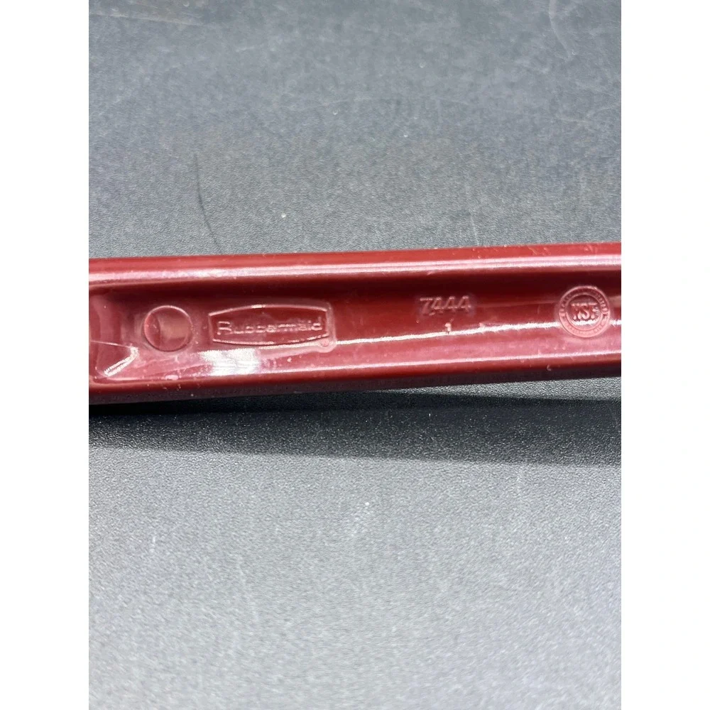 Rubbermaid 7444 Dark Burgundy Brown Plastic Serving Spoon‎ 11.5